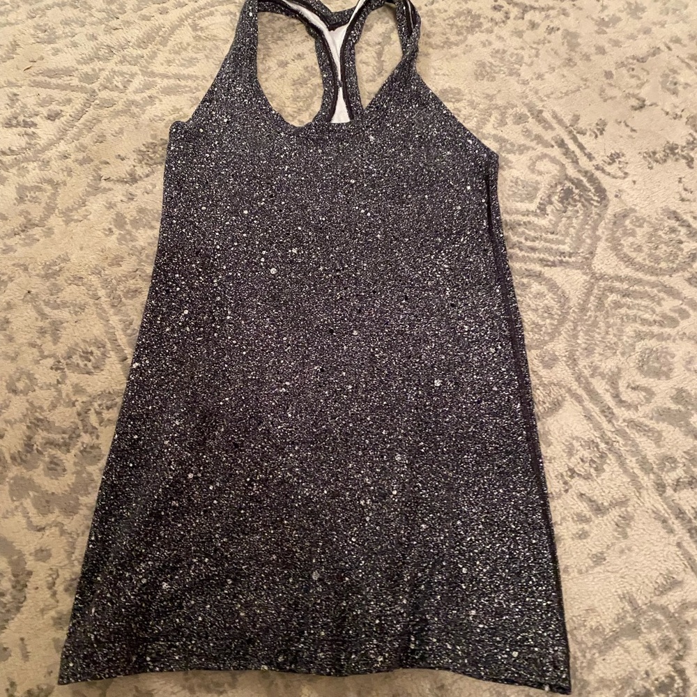 Lululemon fitted tank